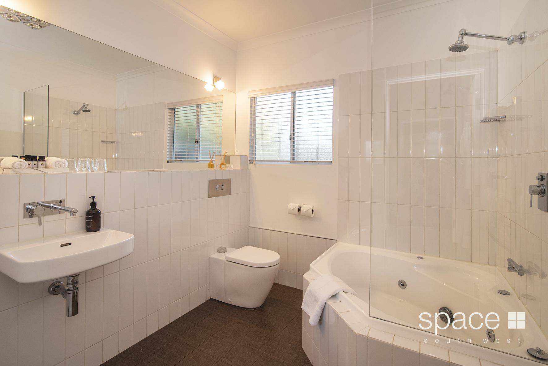 64 Yates Road, Margaret River For Sale by Farmbuy.com - image 21