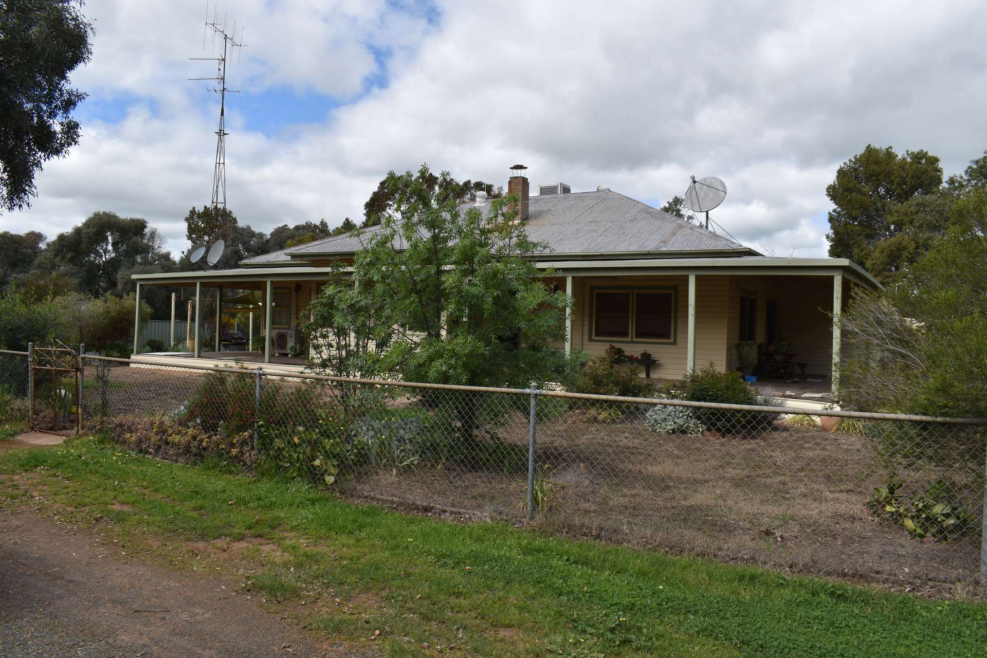 3937 West Wyalong Condobolin Road, Girral For Sale by Farmbuy.com - image 14
