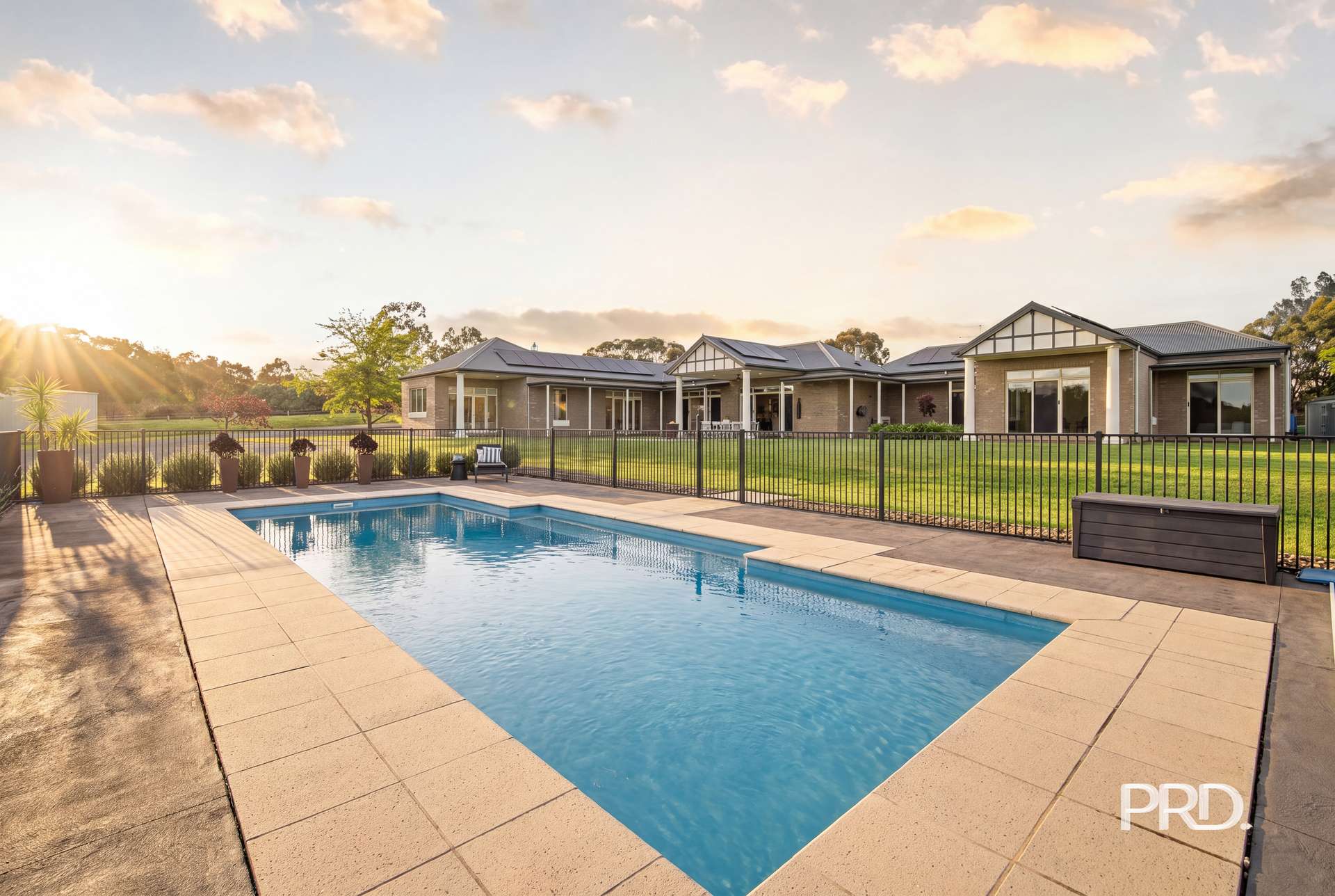 203 Mitchell Road, Table Top For Sale by Farmbuy.com - image 1