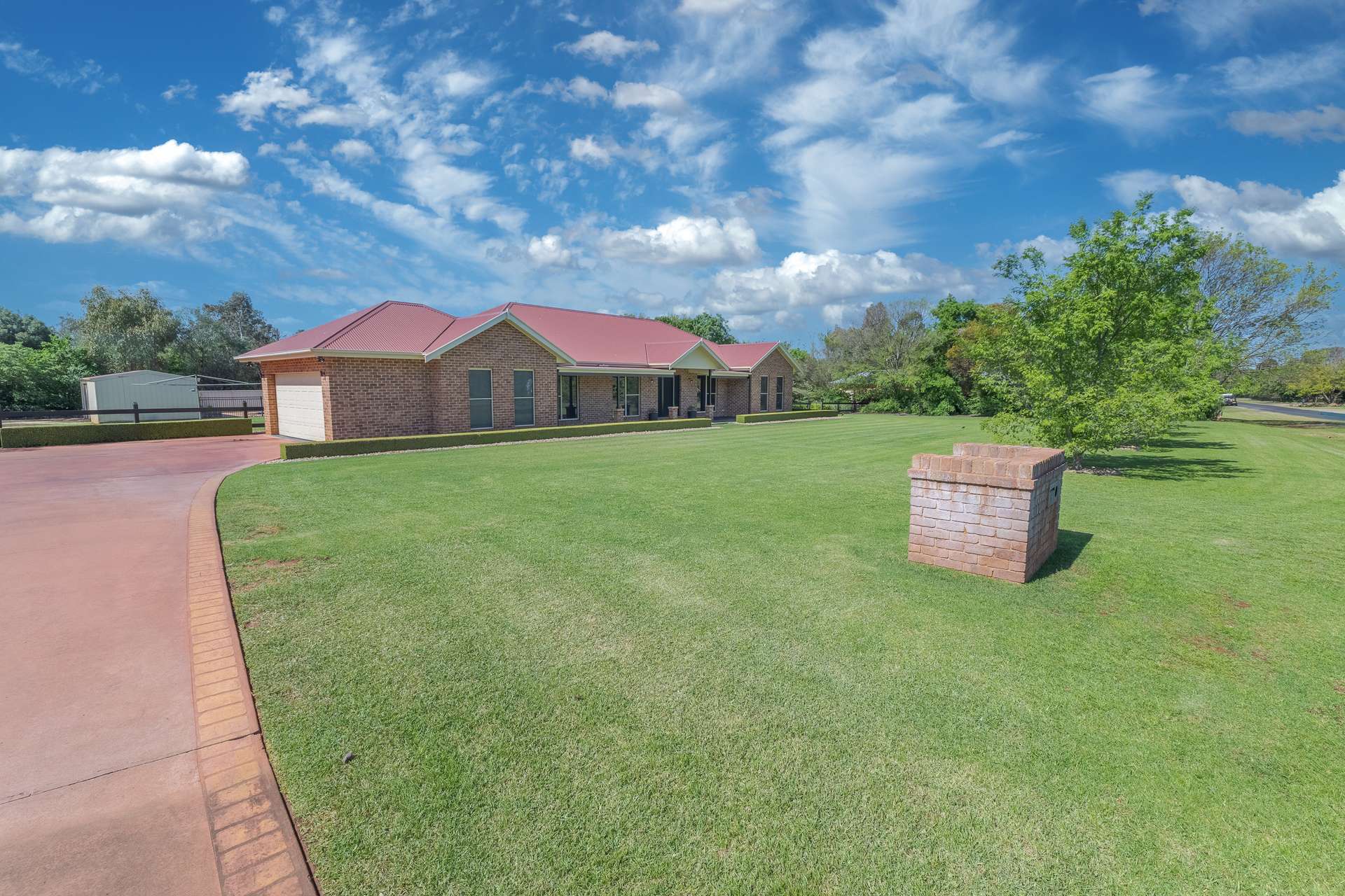 11 Chanara Crescent, Dubbo For Sale by Farmbuy.com - image 2