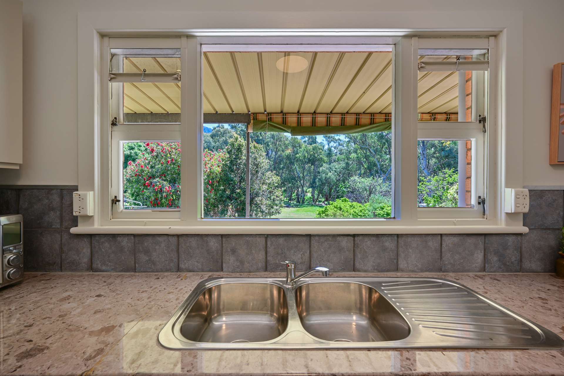 31 Stuart Street, Melrose For Sale by Farmbuy.com - image 12