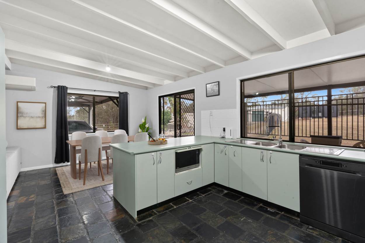 12 Bowers Road, Hatton Vale For Sale by Farmbuy.com - image 10