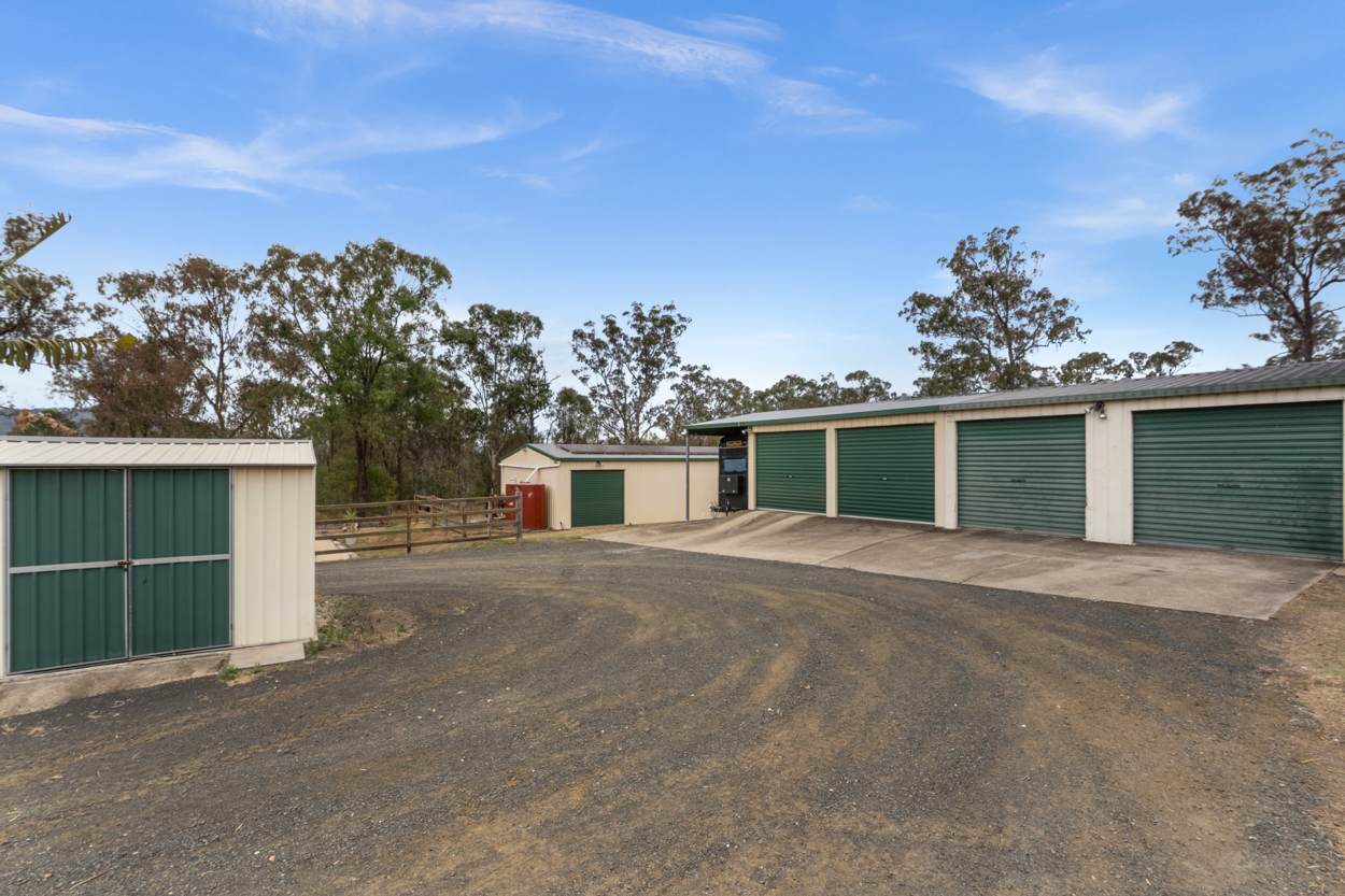 12 Bowers Road, Hatton Vale For Sale by Farmbuy.com - image 5