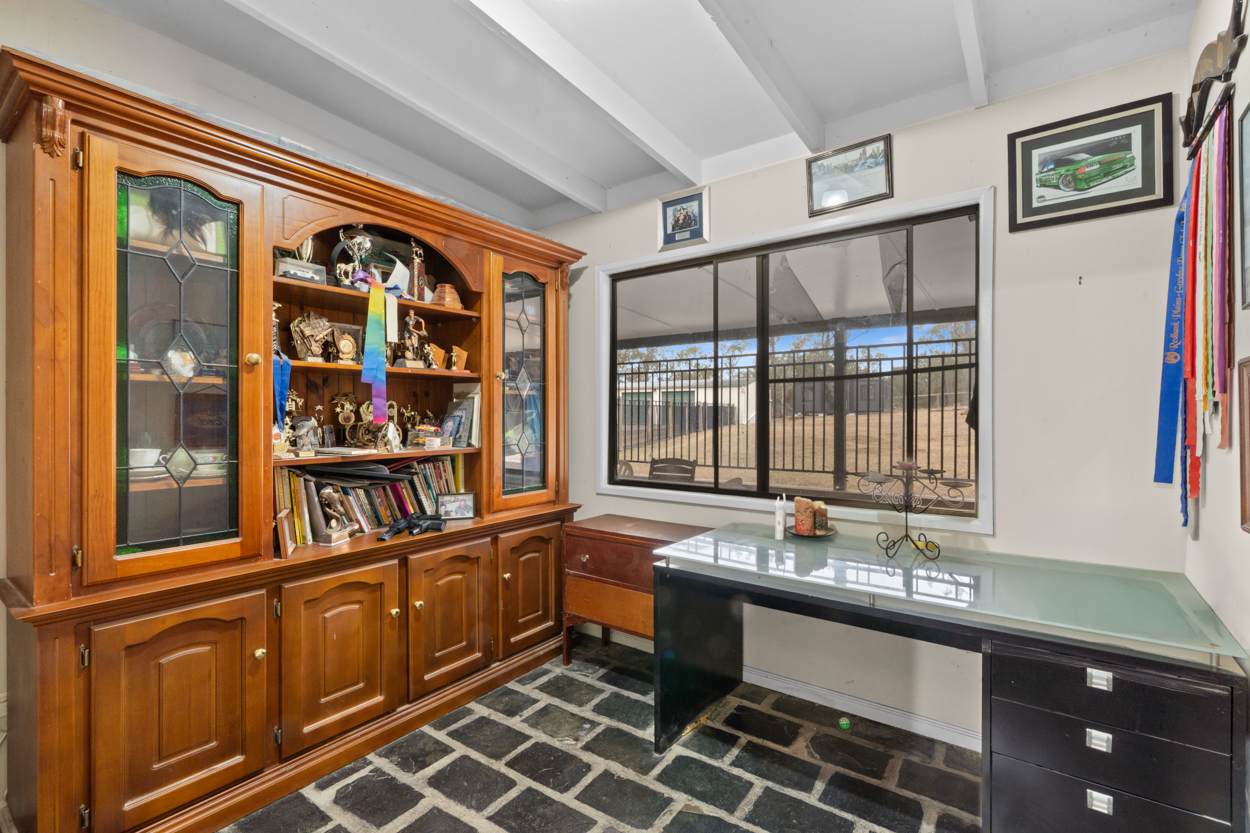 12 Bowers Road, Hatton Vale For Sale by Farmbuy.com - image 13