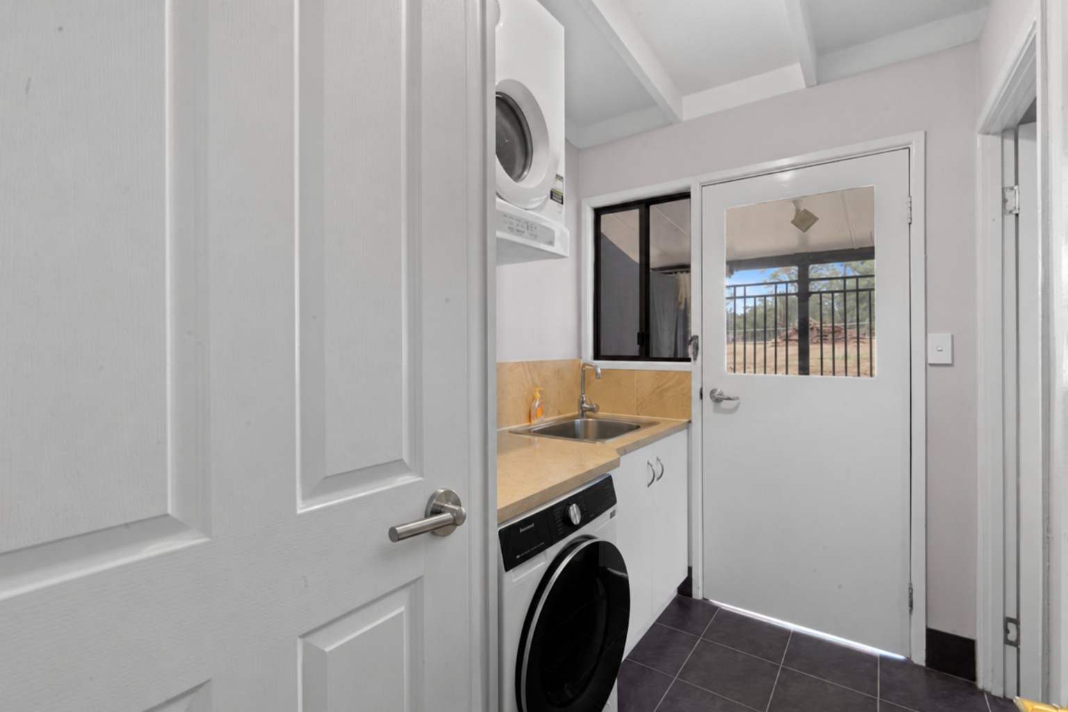 12 Bowers Road, Hatton Vale For Sale by Farmbuy.com - image 17