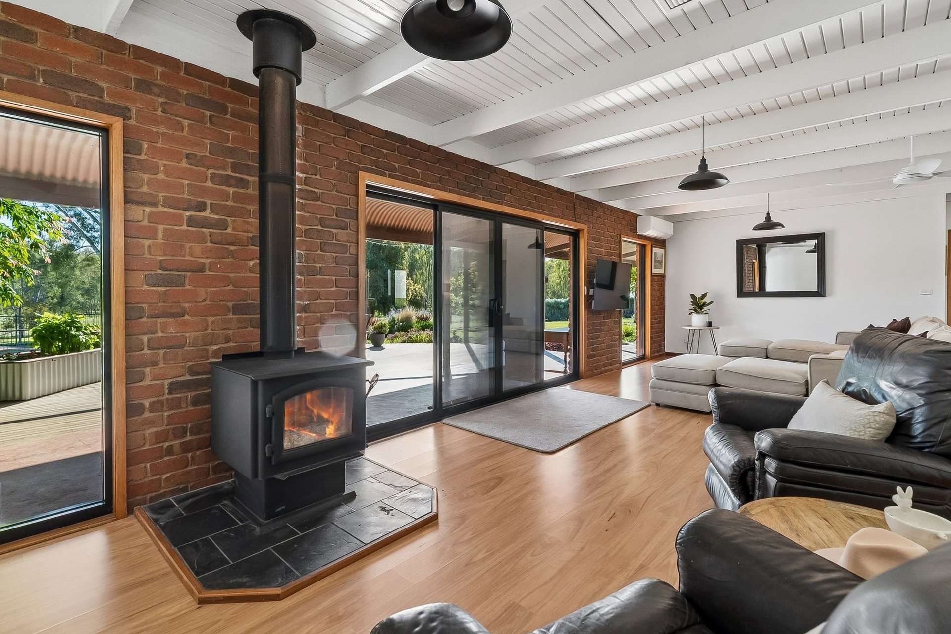 3456 Wangaratta-Yarrawonga Road, Bundalong South For Sale by Farmbuy.com - image 4