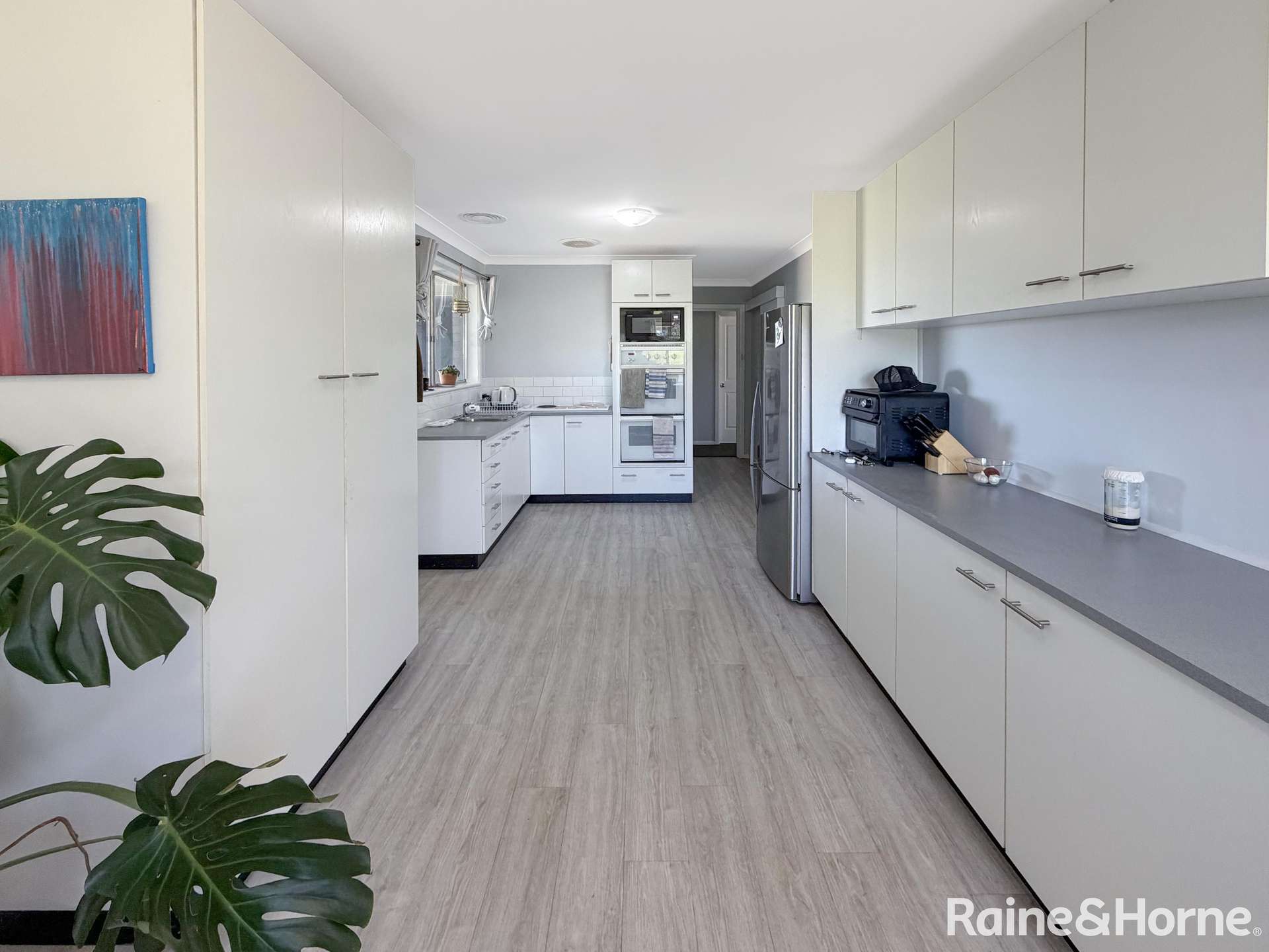 278 Olympic Highway, Young For Sale by Farmbuy.com - image 2