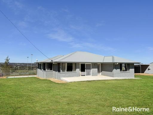 Farm For Sale - NSW - Young - 2594 - LIFESTYLE LIVING! 