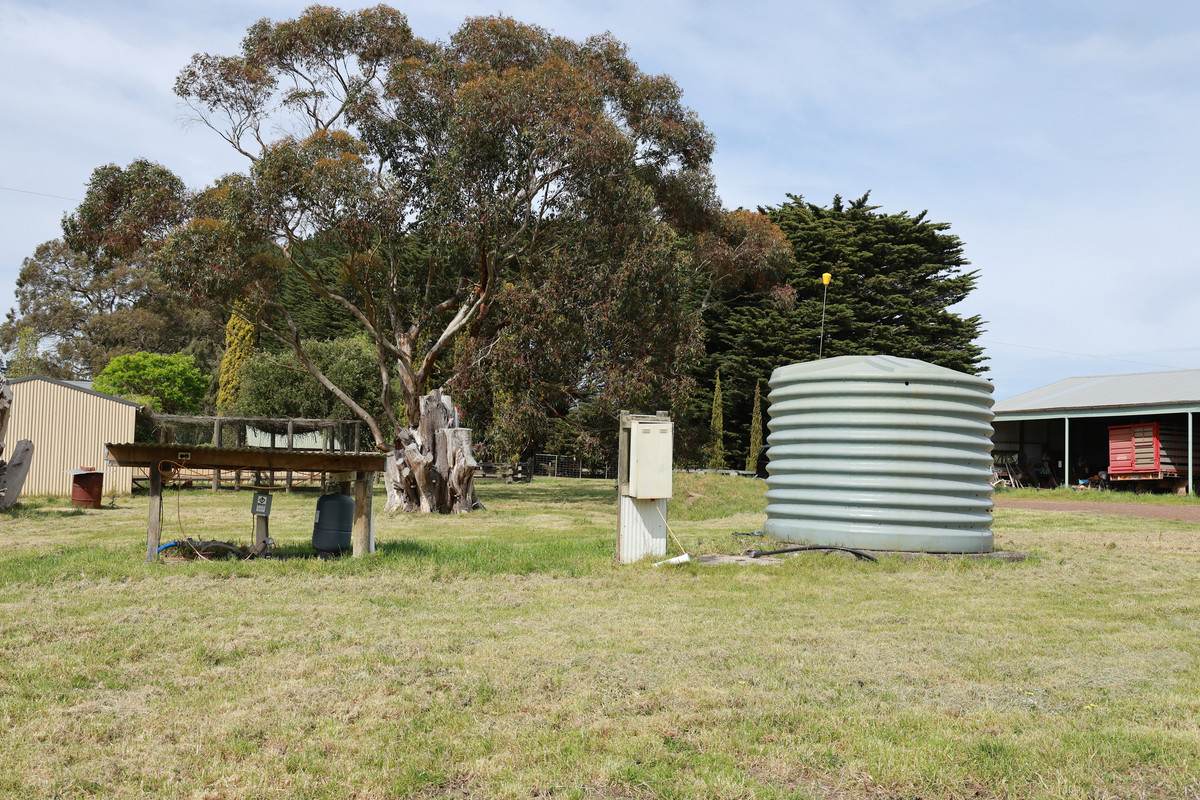762 Moyne Falls Road, Hawkesdale For Sale by Farmbuy.com - image 16