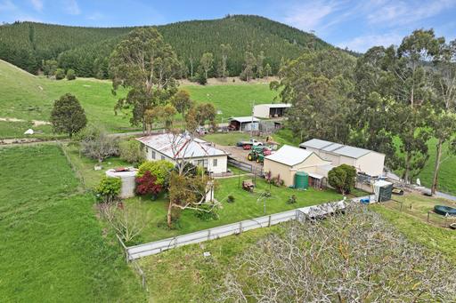 Farm For Sale - VIC - Jack River - 3971 - Relax and enjoy the sounds of the river. 