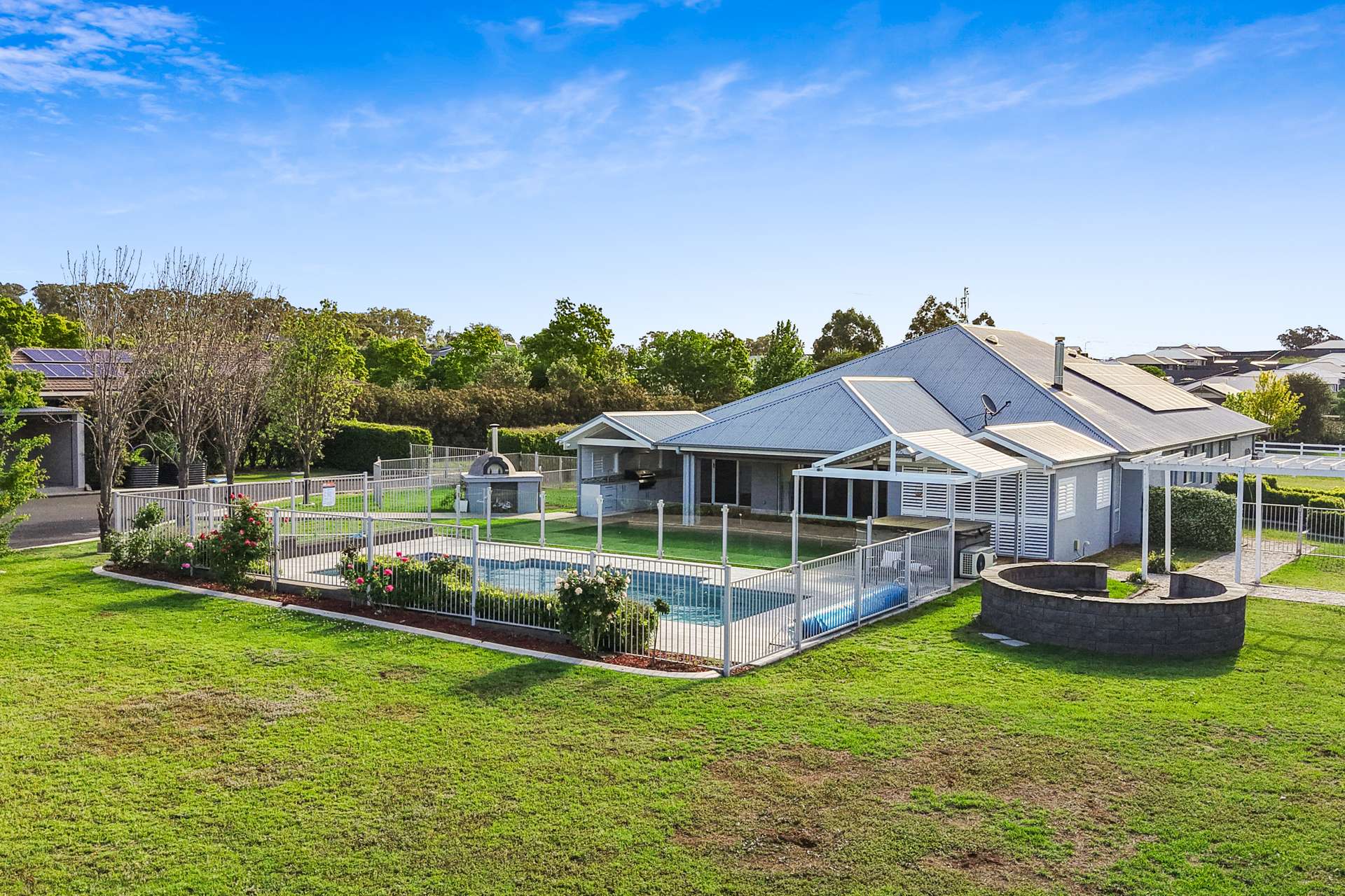 18 Sequoia Drive, Tamworth For Sale by Farmbuy.com - image 2