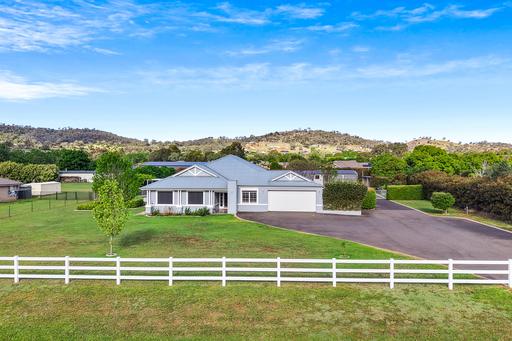 Farm For Sale - NSW - Tamworth - 2340 - THE COMPLETE FAMILY LIFESTYLE ON ONE ACRE 