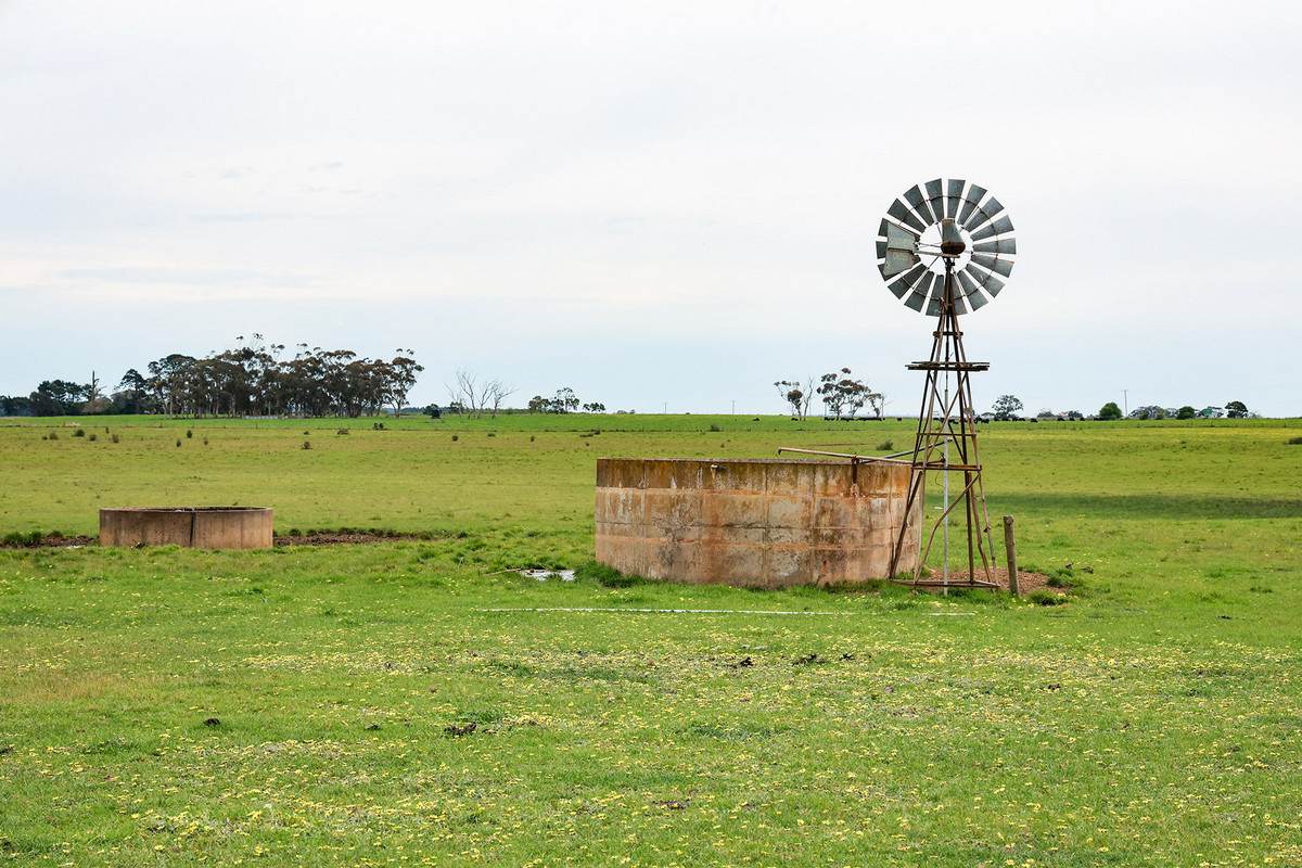 'Ardlie's' Woolsthorpe-Heywood Road, Broadwater For Sale by Farmbuy.com - image 7