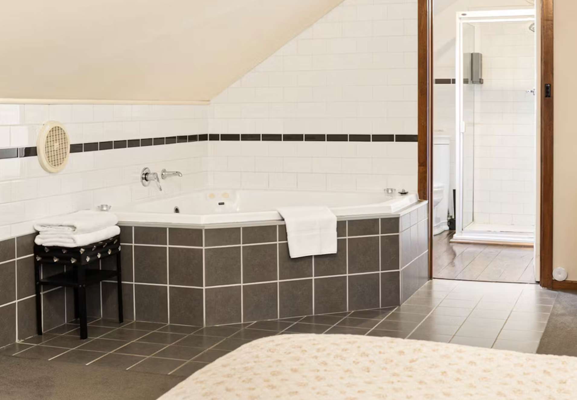 10 Observatory Road, Mount Dandenong For Sale by Farmbuy.com - image 35