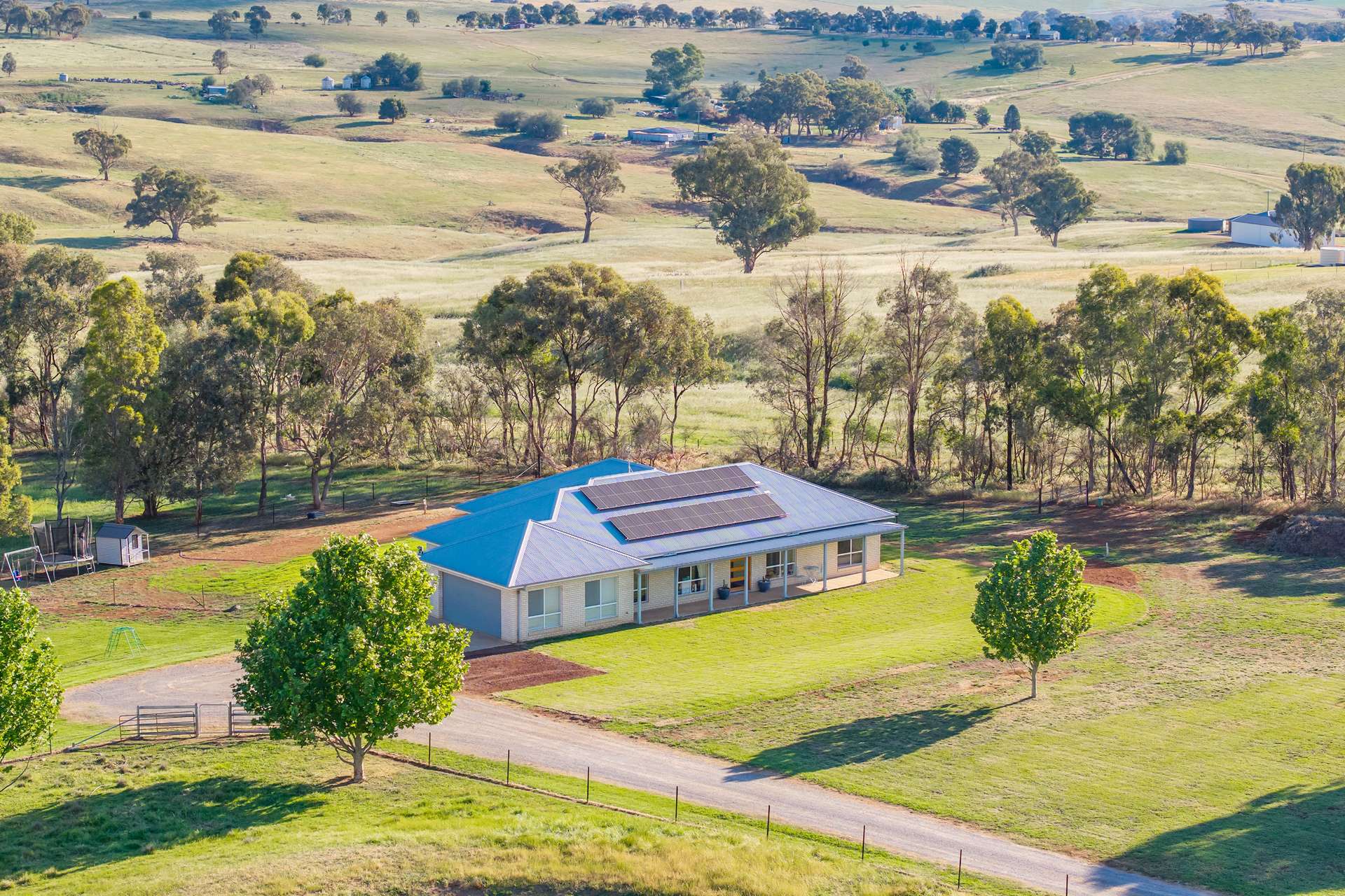 452 Pride Of Oak Road, Canowindra For Sale by Farmbuy.com - image 2