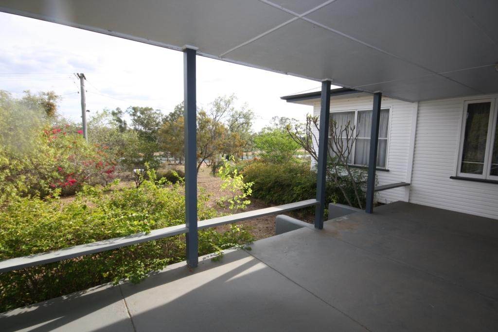 75 Burnett Street, Mundubbera For Sale by Farmbuy.com - image 15