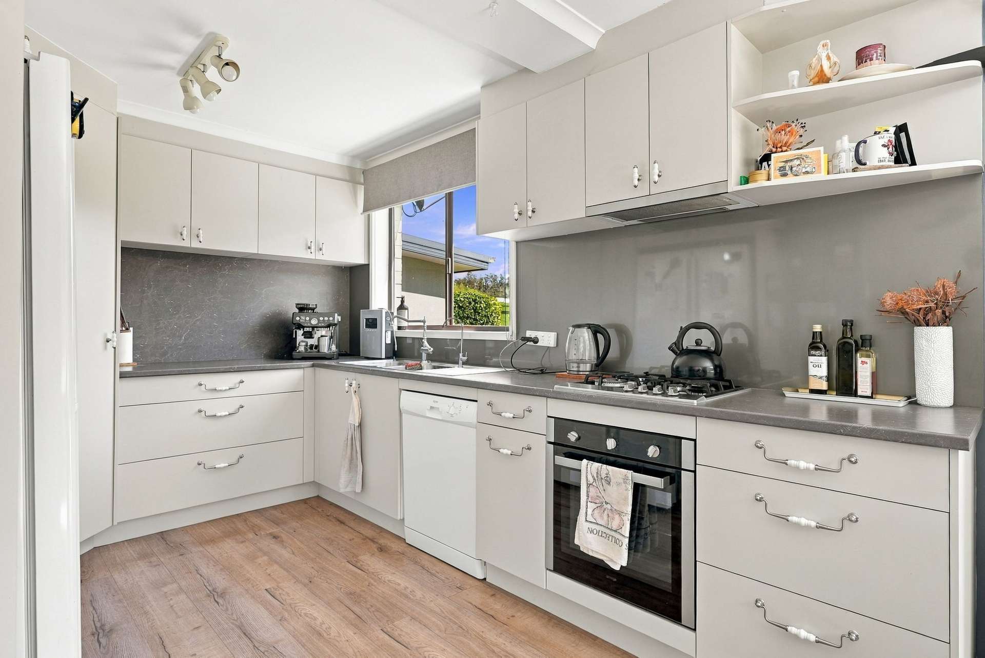 144 Burns Road, Wyena For Sale by Farmbuy.com - image 6