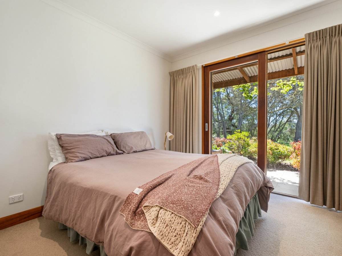 19 Main Road, Lindenow For Sale by Farmbuy.com - image 11