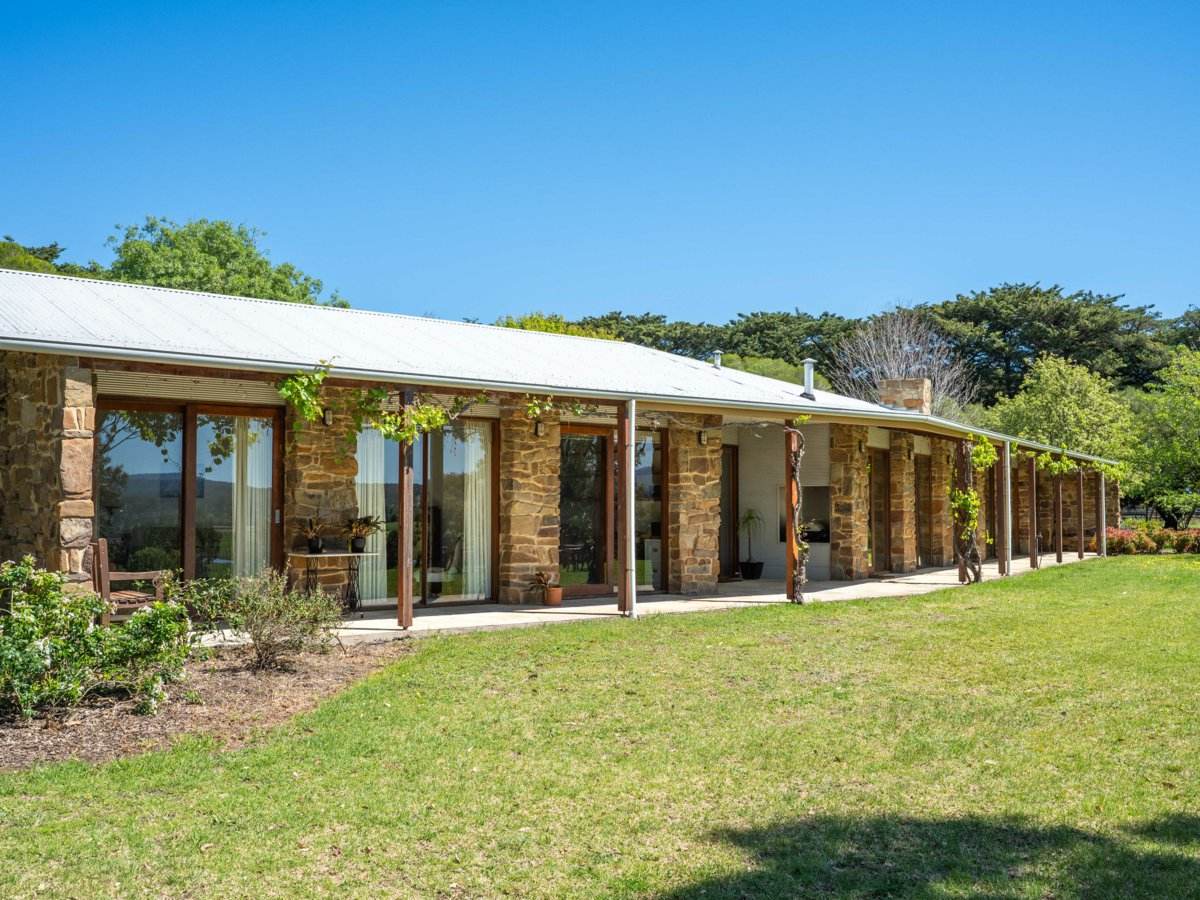 19 Main Road, Lindenow For Sale by Farmbuy.com - image 15