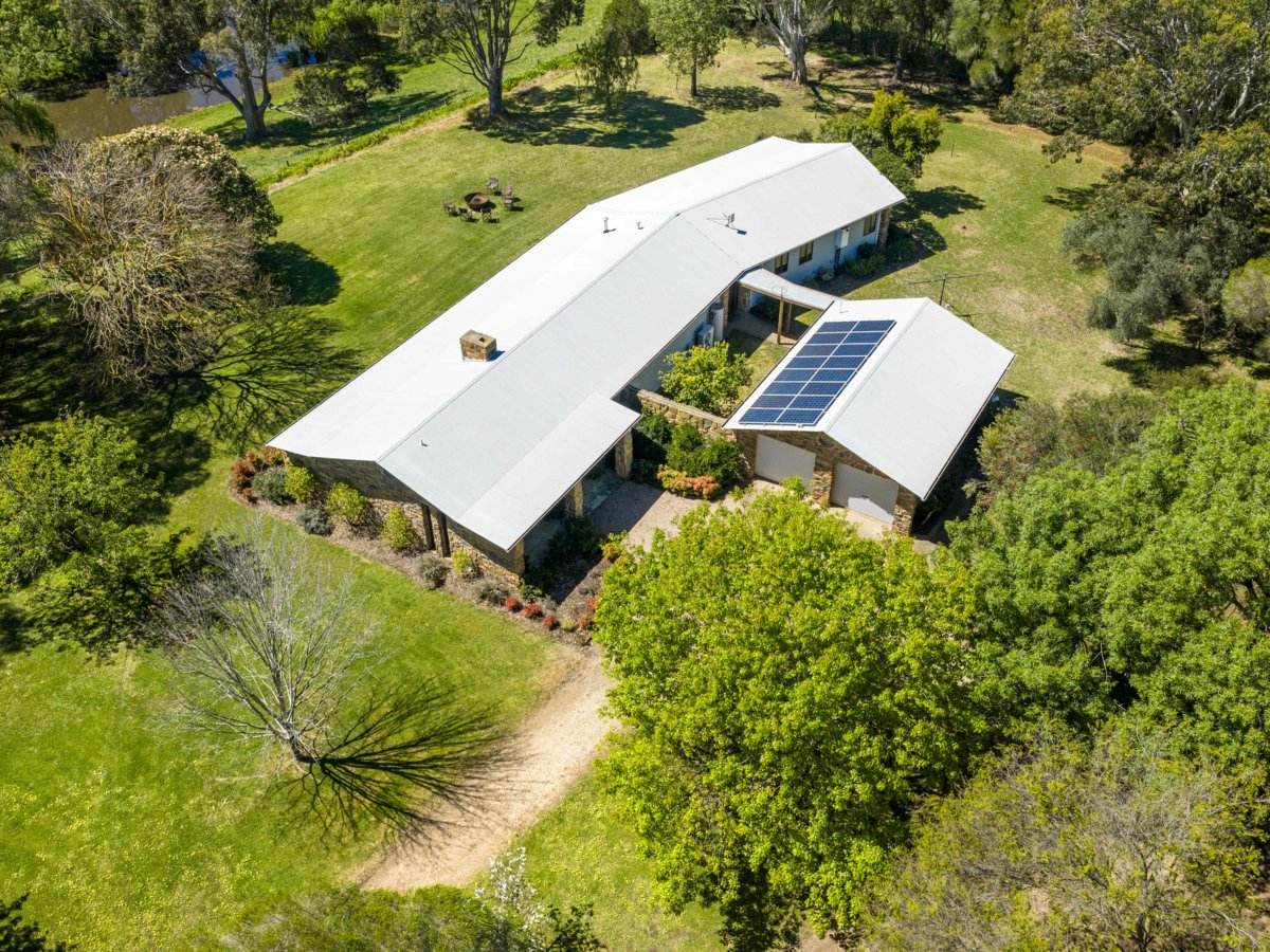 19 Main Road, Lindenow For Sale by Farmbuy.com - image 24