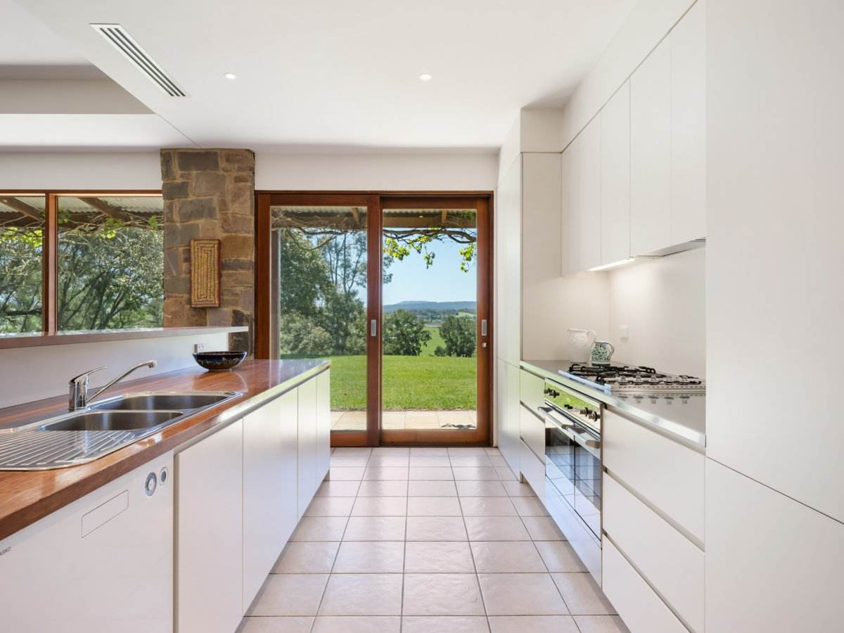 19 Main Road, Lindenow For Sale by Farmbuy.com - image 4