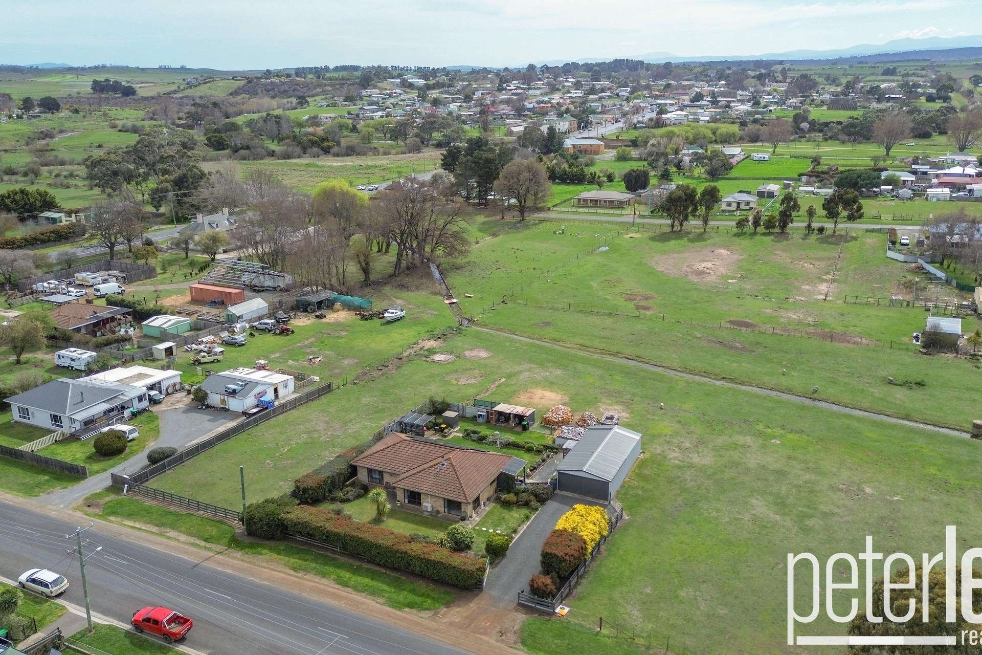 74 Montagu Street, Campbell Town For Sale by Farmbuy.com - image 2