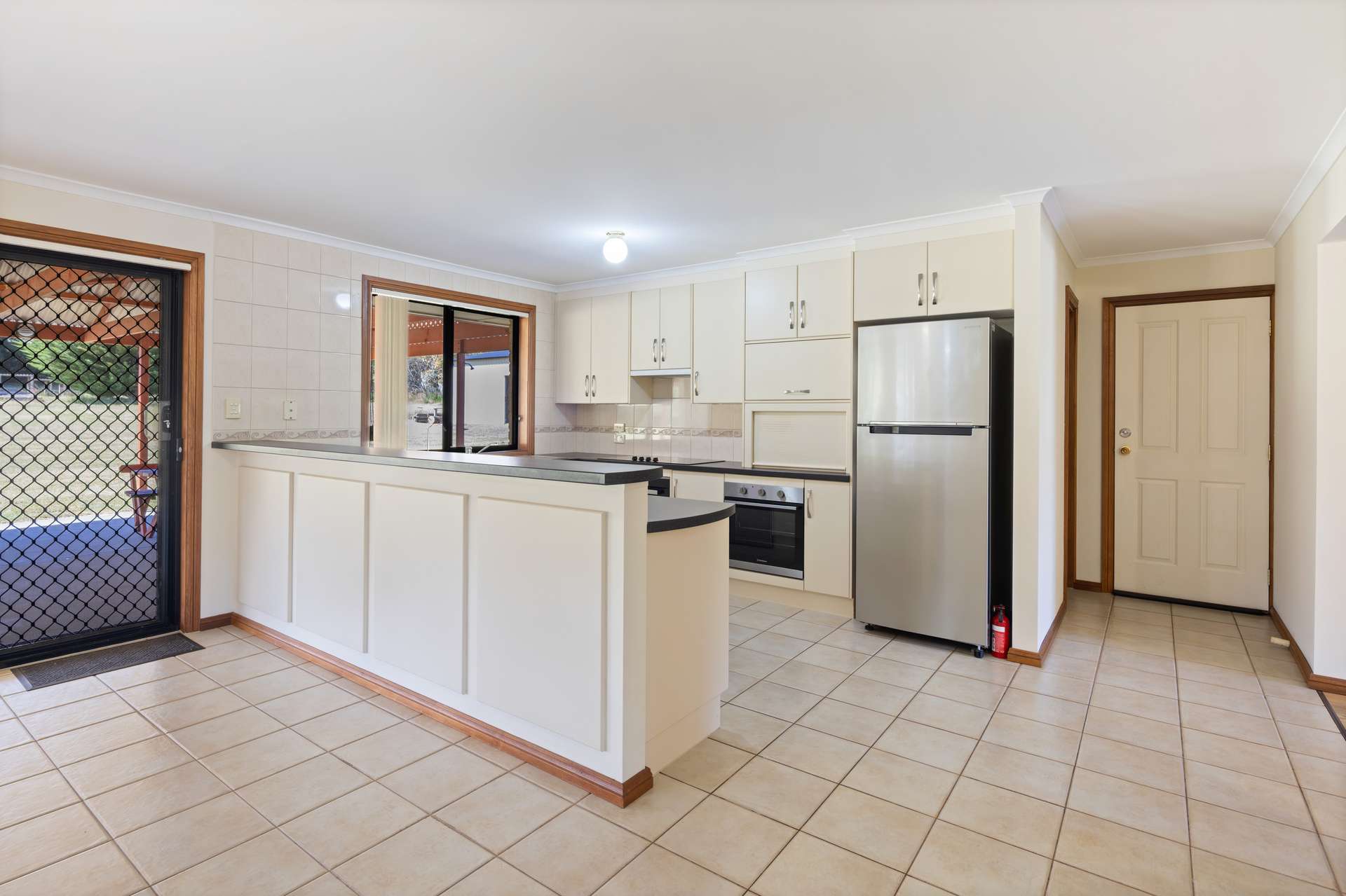 38 Henderson Road, Victor Harbor For Sale by Farmbuy.com - image 9