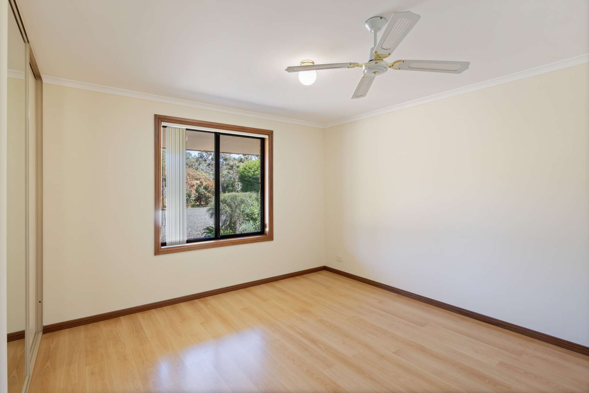 38 Henderson Road, Victor Harbor For Sale by Farmbuy.com - image 21