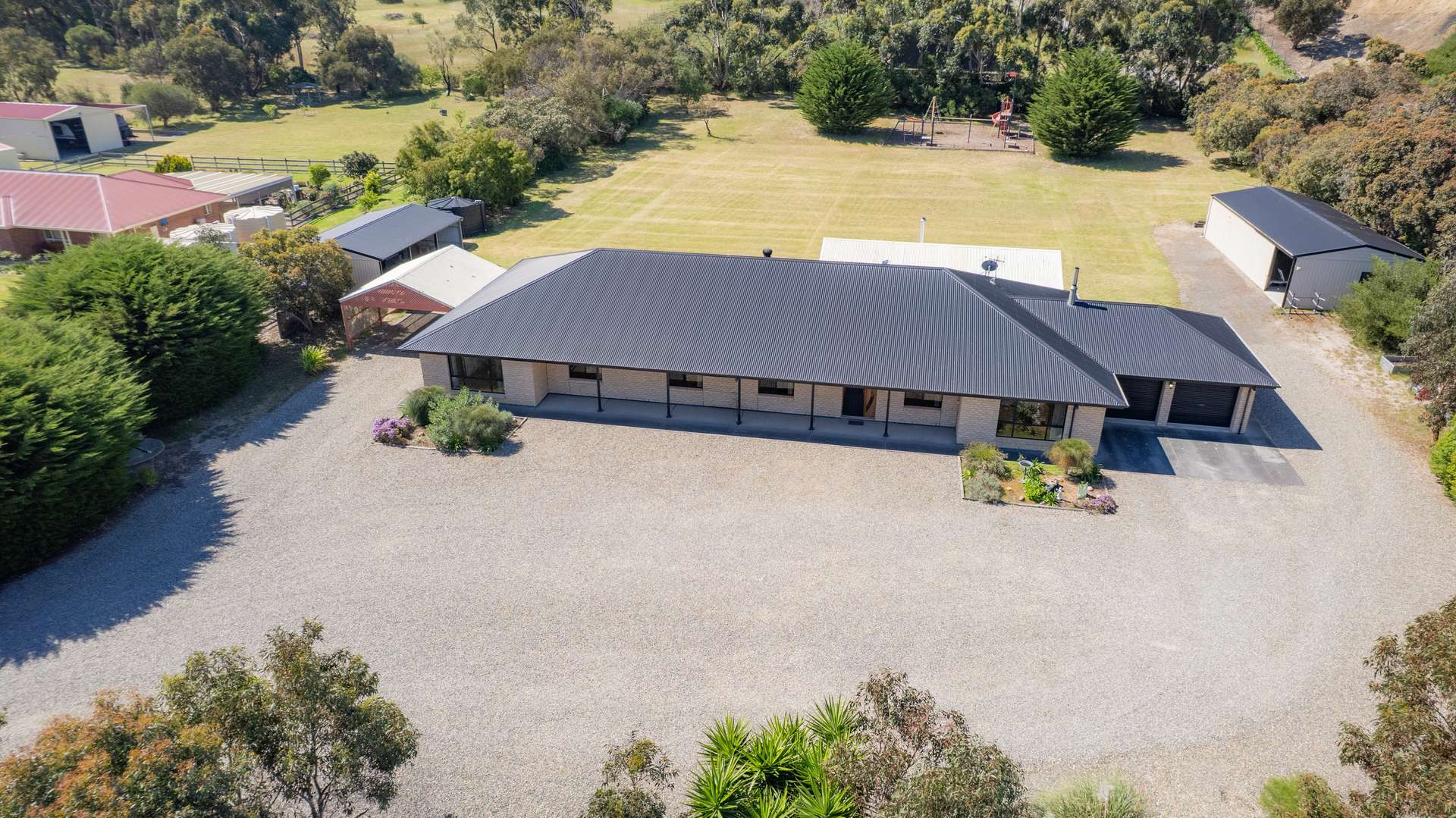38 Henderson Road, Victor Harbor For Sale by Farmbuy.com - image 30