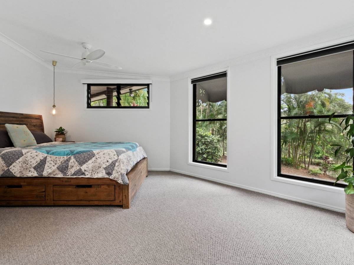 43 Belmont Park Drive, Mudgeeraba For Sale by Farmbuy.com - image 13