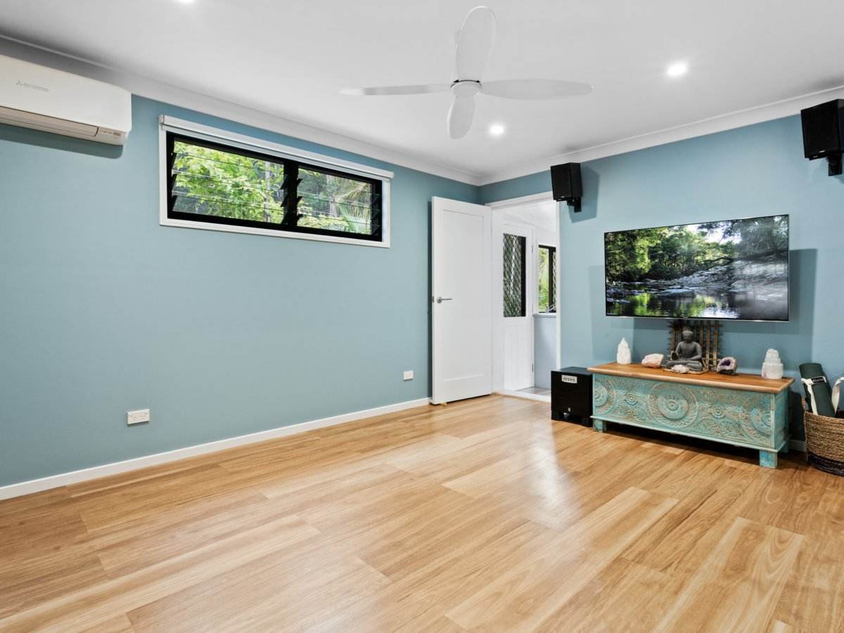 43 Belmont Park Drive, Mudgeeraba For Sale by Farmbuy.com - image 16