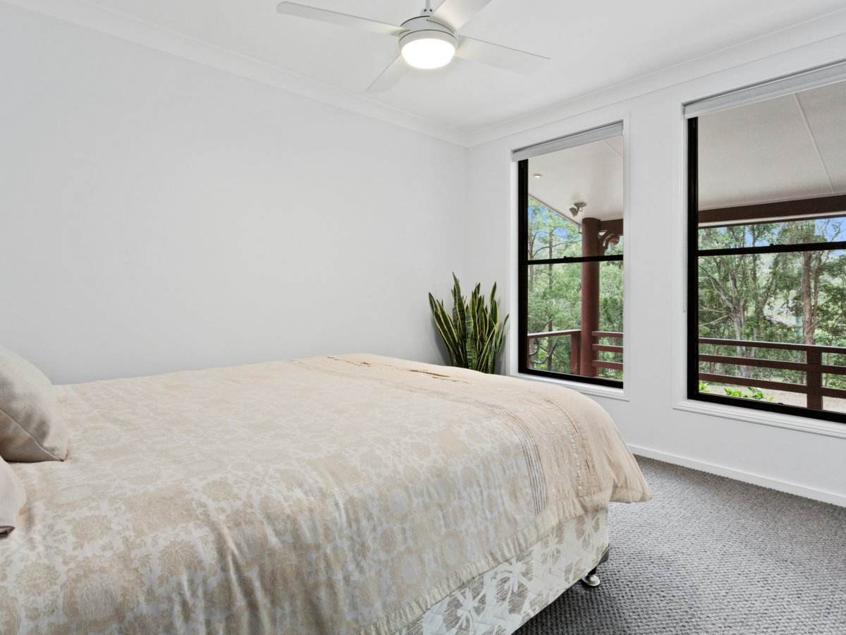 43 Belmont Park Drive, Mudgeeraba For Sale by Farmbuy.com - image 15