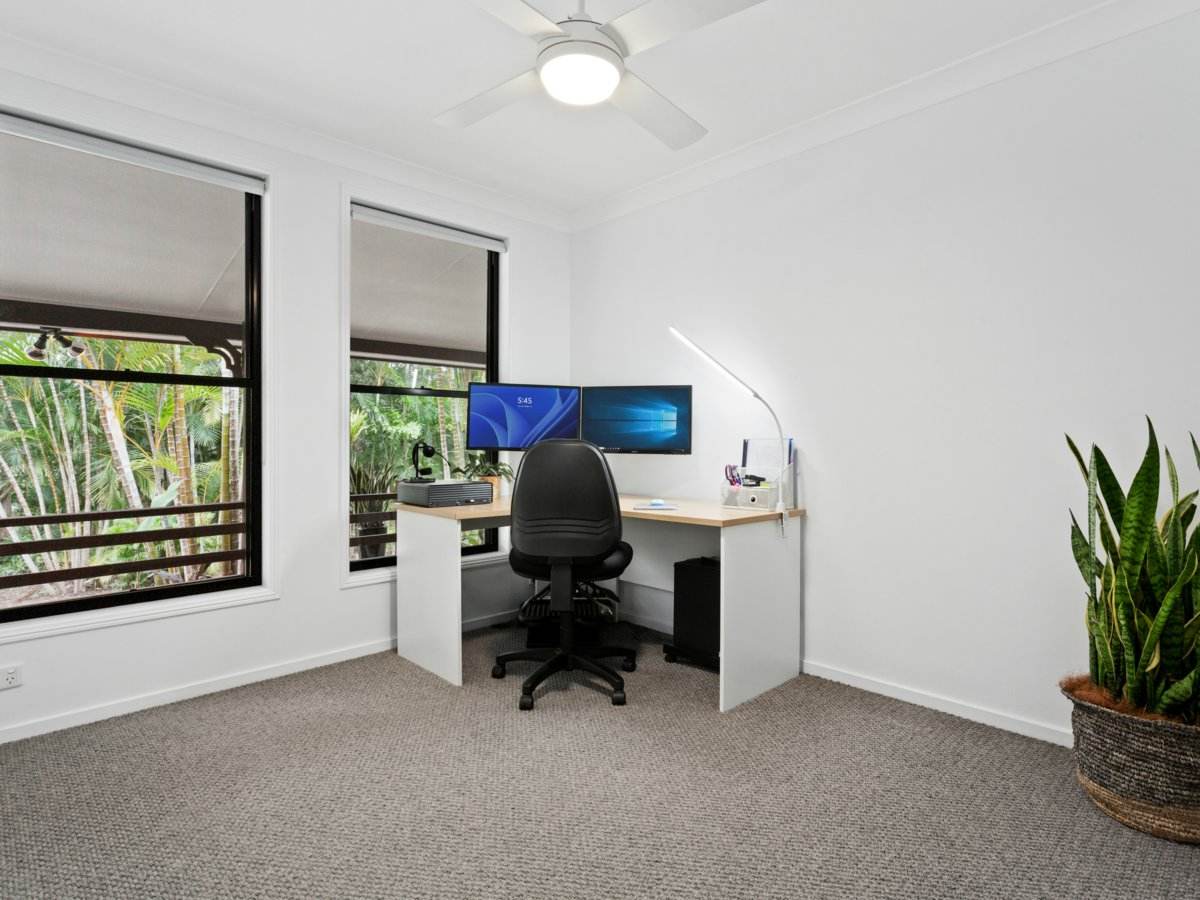 43 Belmont Park Drive, Mudgeeraba For Sale by Farmbuy.com - image 17