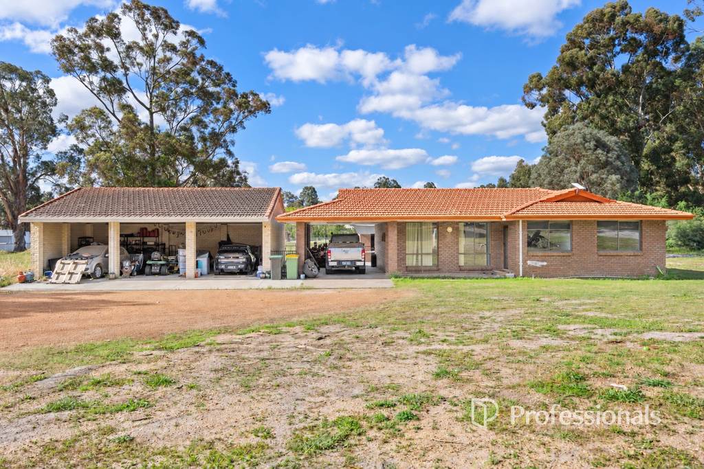 52 Christie Street, Collie WA 6225
