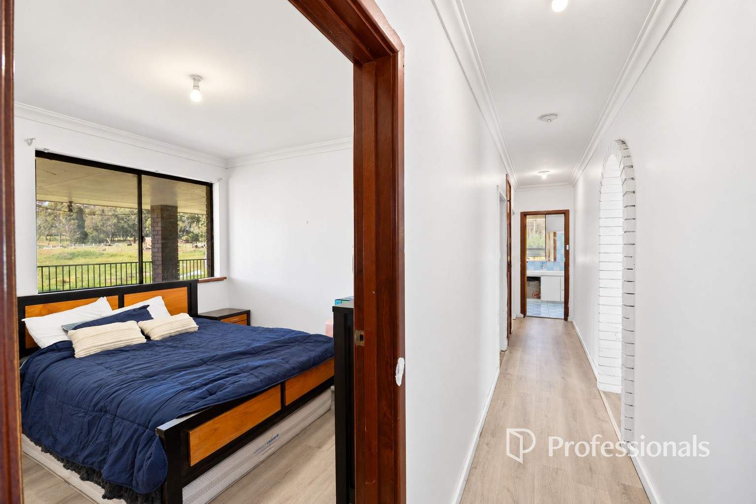 52 Christie Street, Collie For Sale by Farmbuy.com - image 11