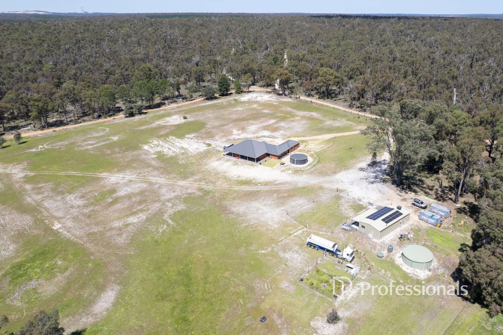 1482 Bradbury Road, Collie Burn For Sale by Farmbuy.com - image 3