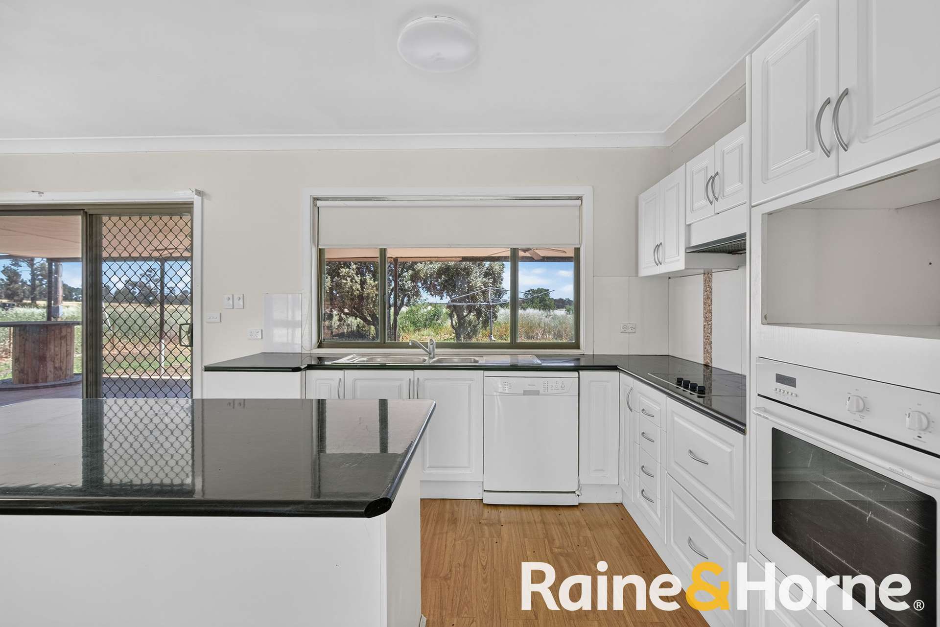 4617 Newell Highway, Peak Hill For Sale by Farmbuy.com - image 3
