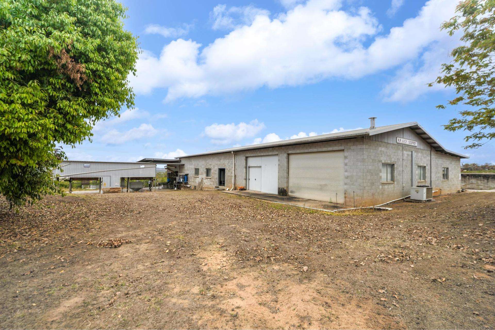 Mareeba For Sale by Farmbuy.com - image 20