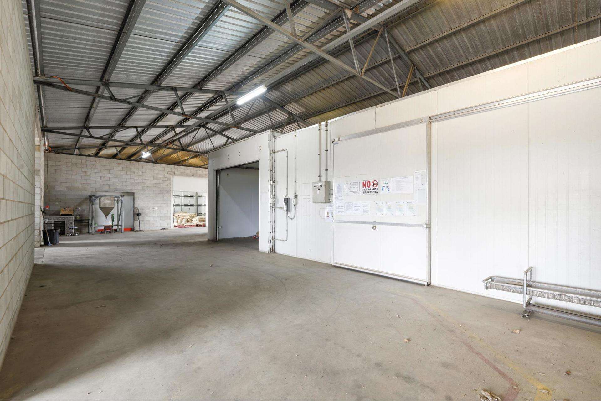 Mareeba For Sale by Farmbuy.com - image 19