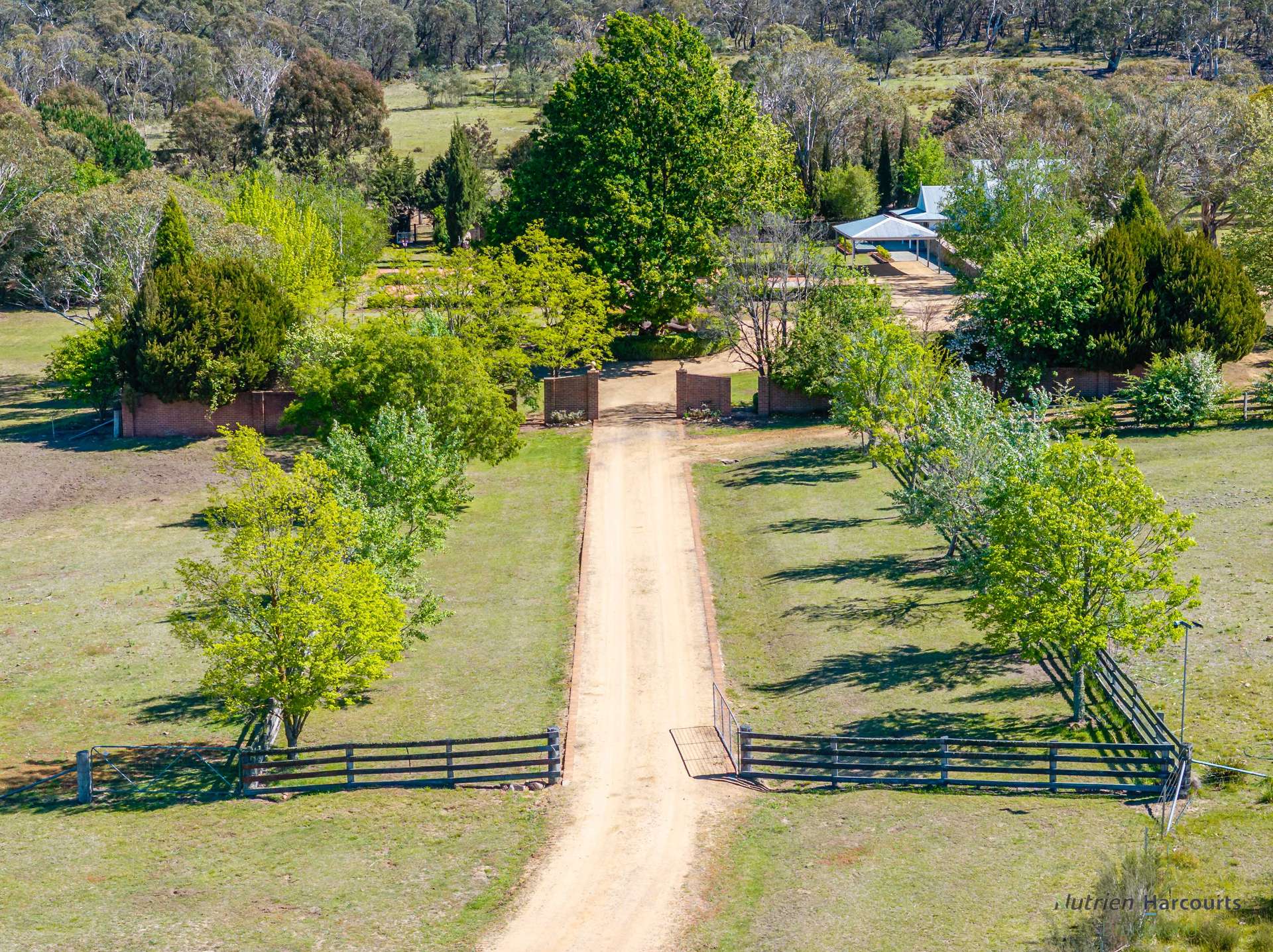1008 Wallaces Gap Road, Bendoura For Sale by Farmbuy.com - image 1
