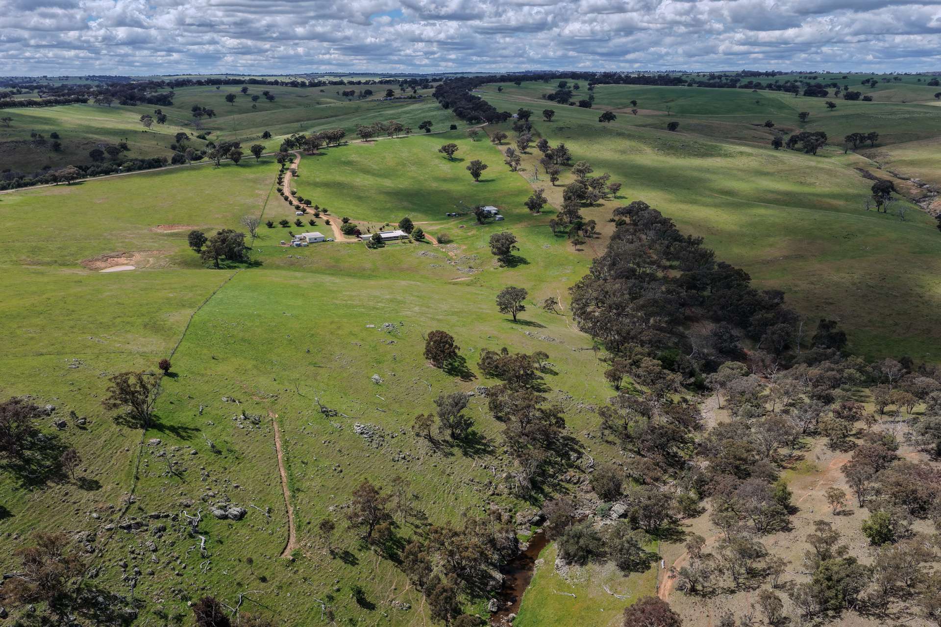 1553 Geegullalong Rd Via, Young For Sale by Farmbuy.com - image 18