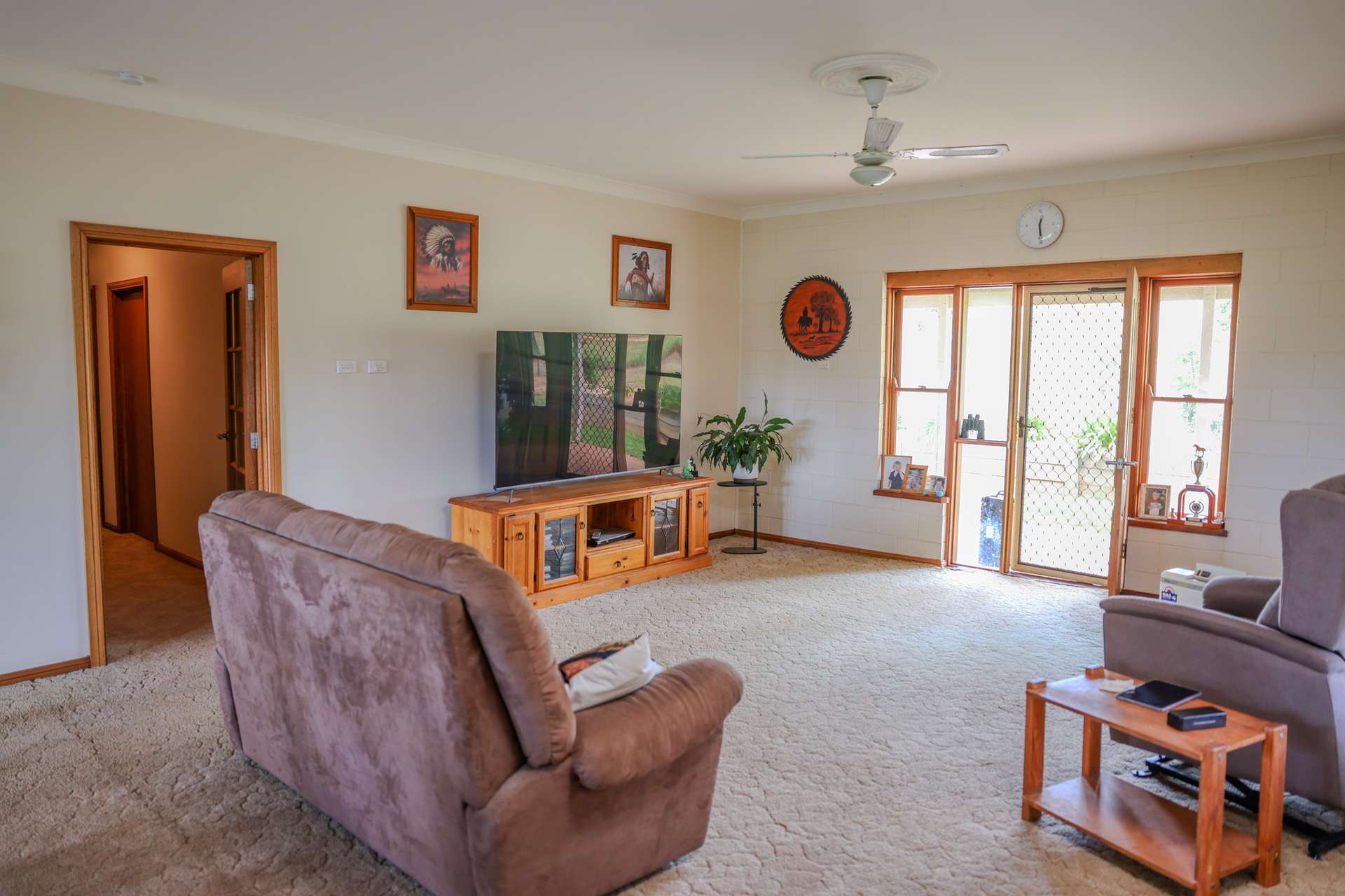 1553 Geegullalong Rd Via, Young For Sale by Farmbuy.com - image 6