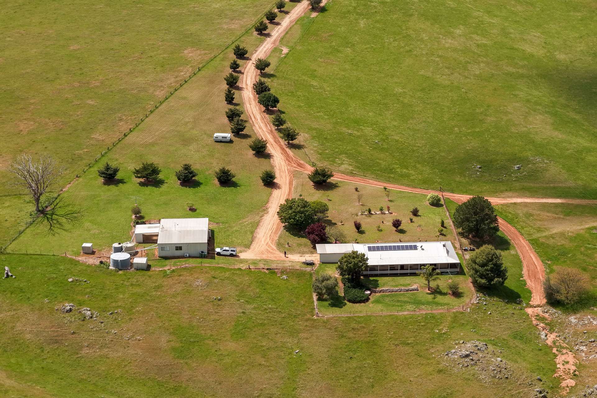 1553 Geegullalong Rd Via, Young For Sale by Farmbuy.com - image 2