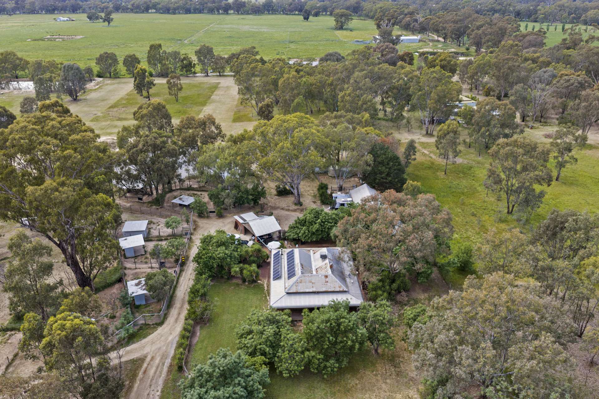418 Four Mile Road, Benalla Auction by Farmbuy.com - image 3