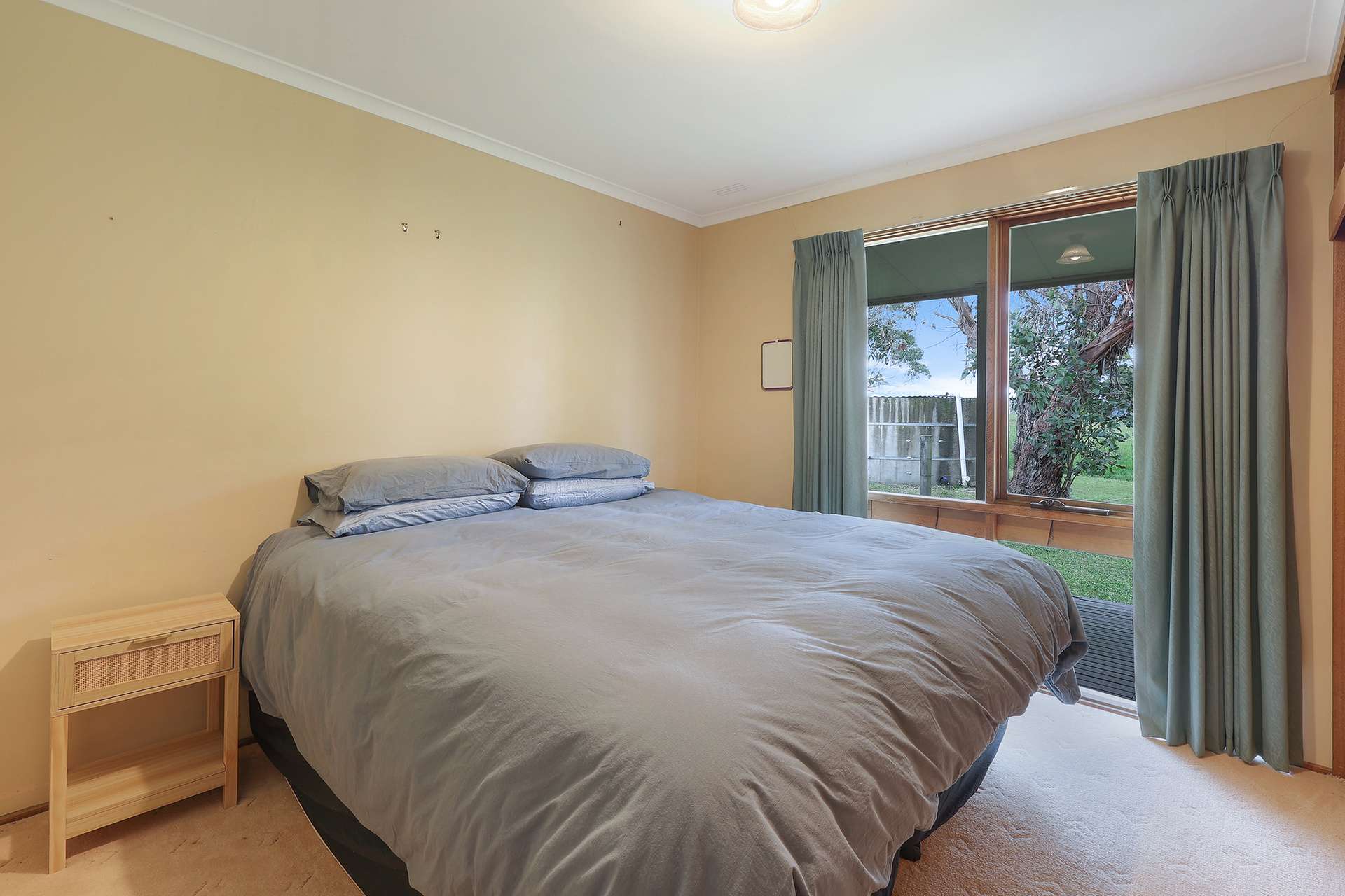 112 Soundrys Road, Elingamite For Sale by Farmbuy.com - image 12