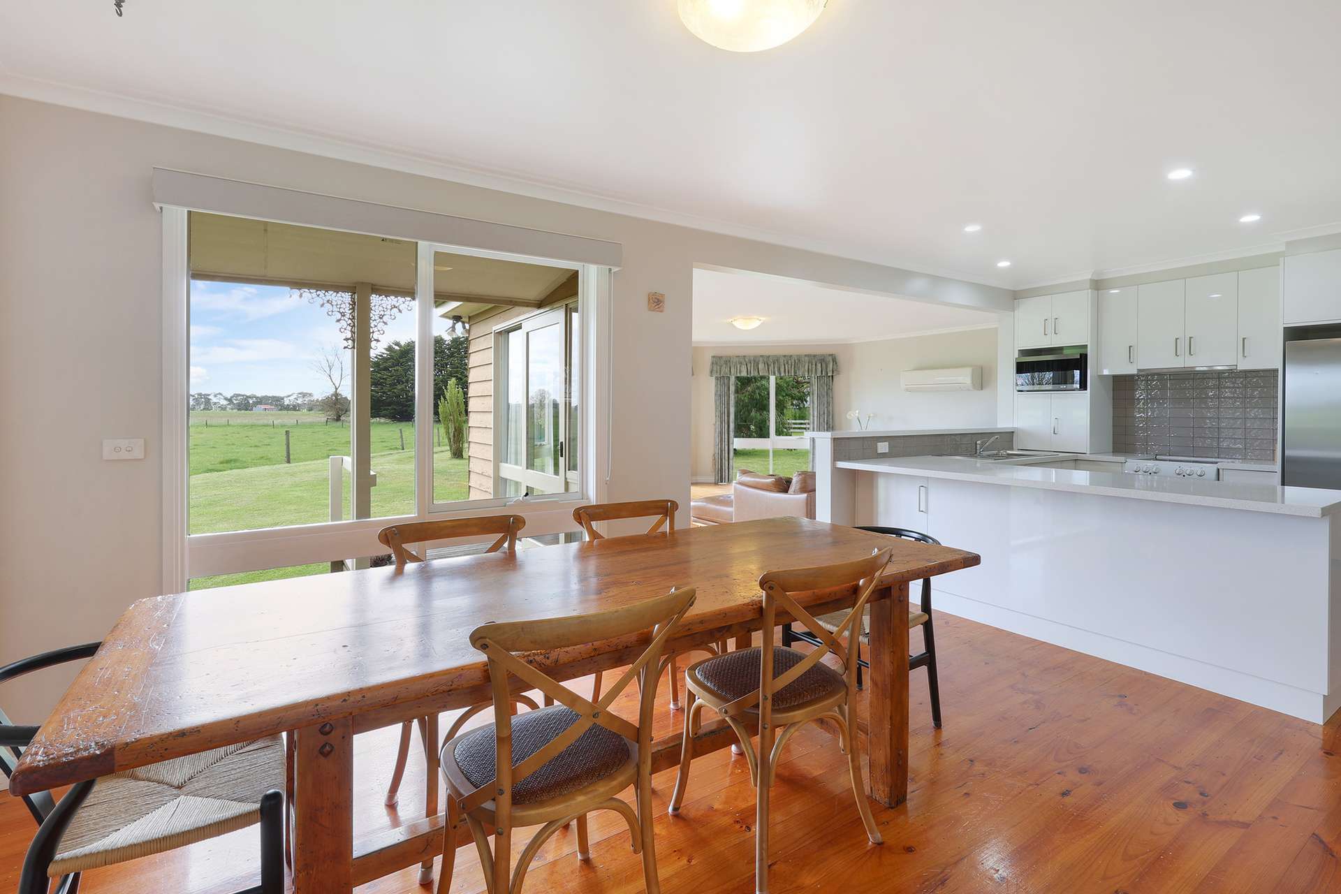 112 Soundrys Road, Elingamite For Sale by Farmbuy.com - image 3