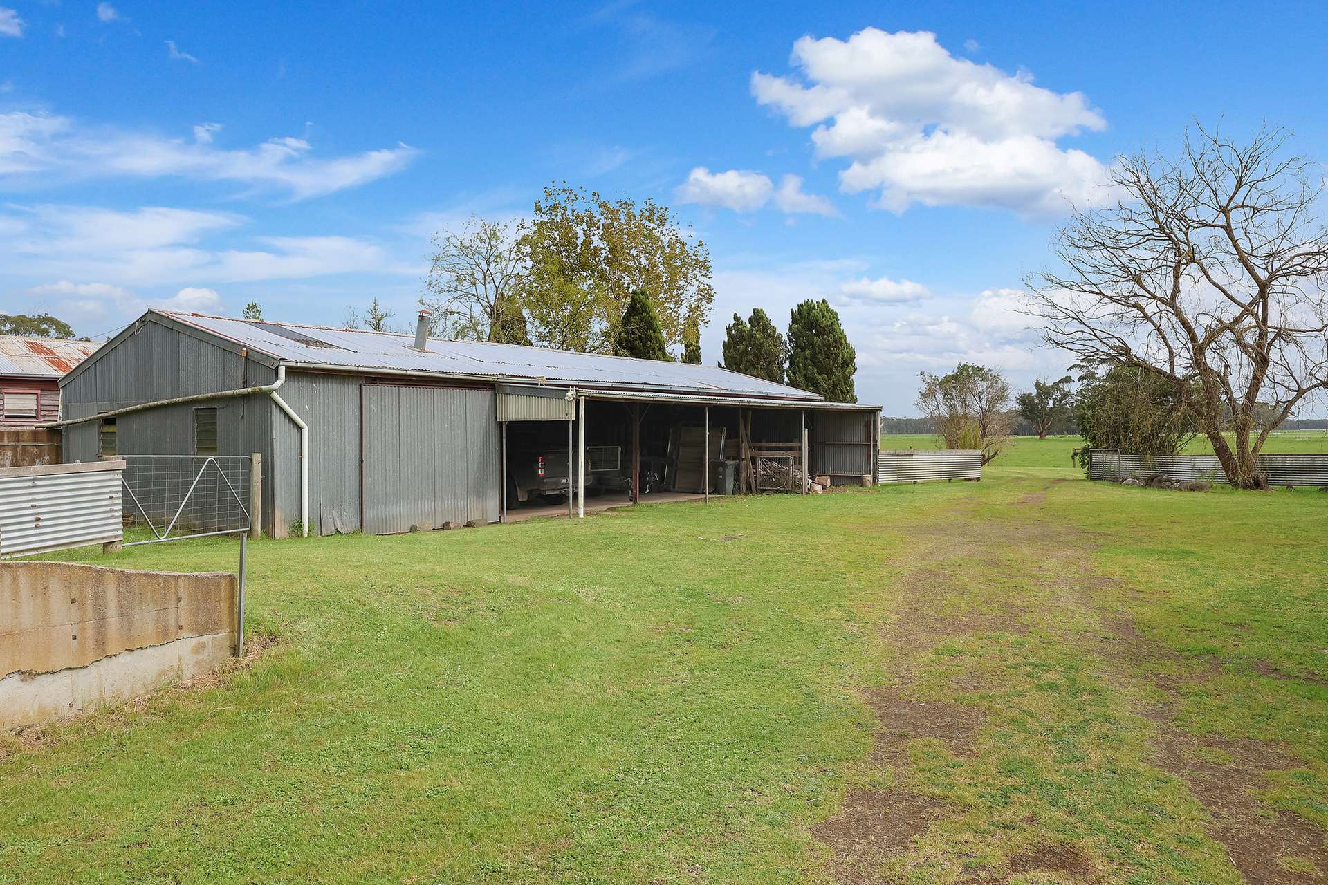 112 Soundrys Road, Elingamite For Sale by Farmbuy.com - image 16