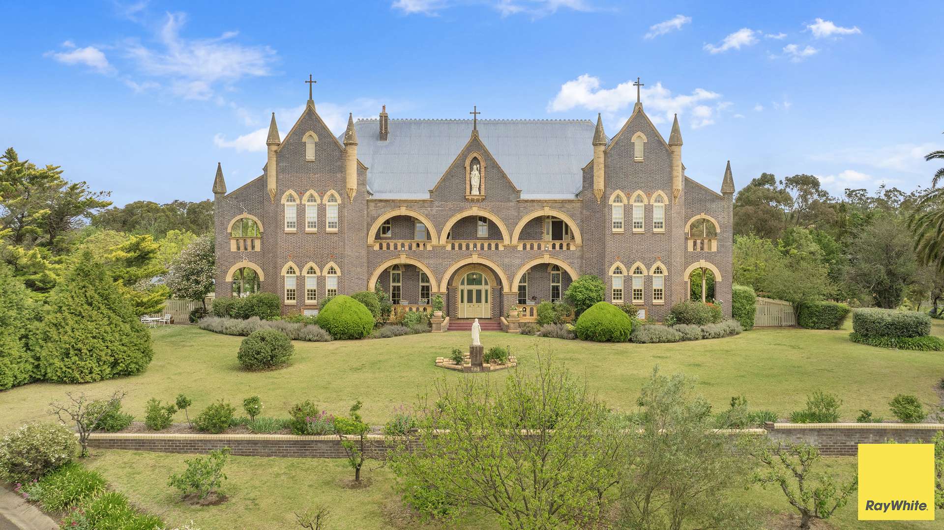 2/20 The Boulevarde, Armidale Tender by Farmbuy.com - image 1