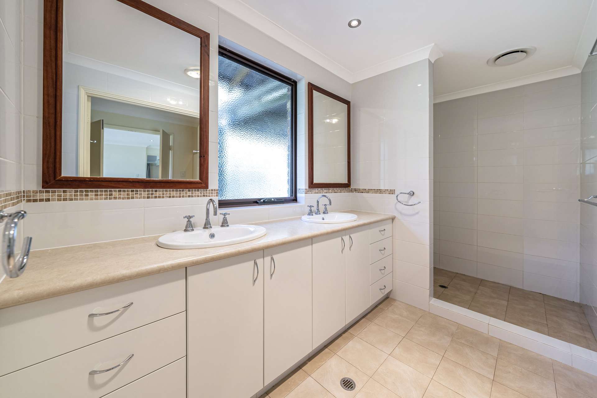 53 Marginata Road, Parklands For Sale by Farmbuy.com - image 11