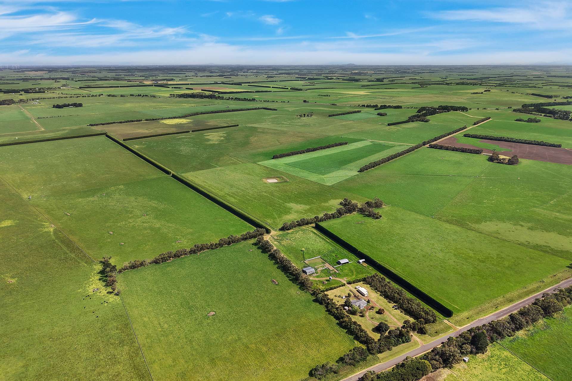 1585 Grassmere-Hexham Road, Woolsthorpe For Sale by Farmbuy.com - image 16
